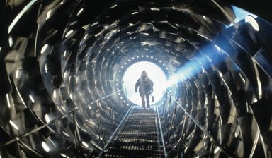 кадр из фильма Сквозь горизонт